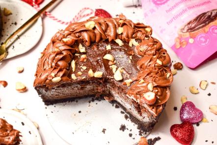 Low Sugar Chocolate Hazelnut Cheesecake