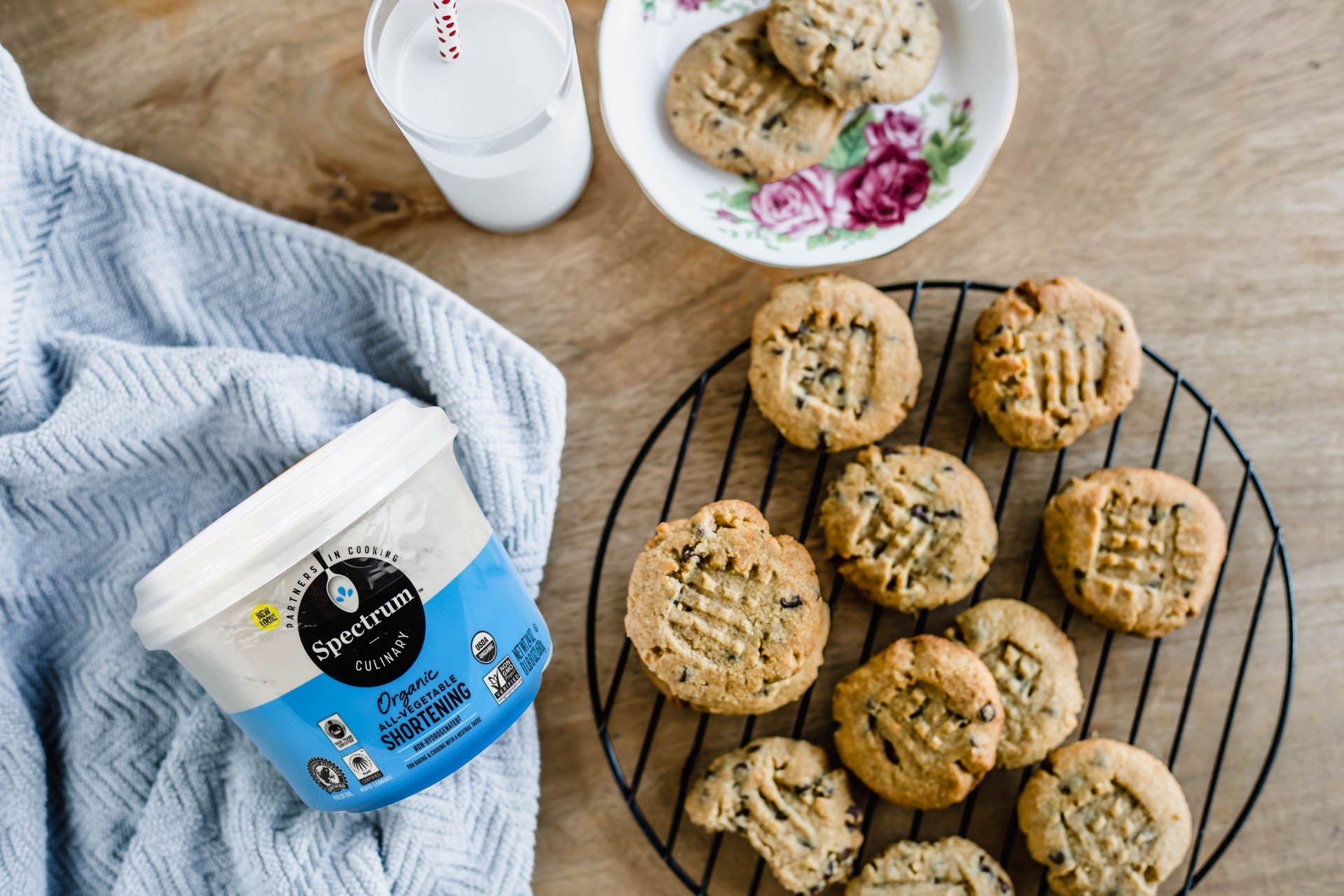 Classic Peanut Butter Chocolate Chip Cookies